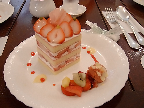 ↑ 御影高杉さんのいちごのショートケーキ