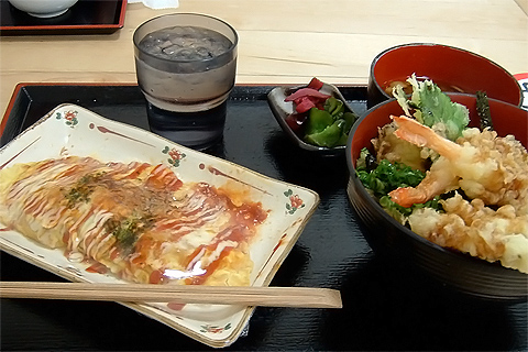 ↑ 新装されたセルフ食堂でランチ