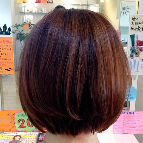 髪を切りました。