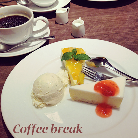 コーヒーブレイクと糖分補給